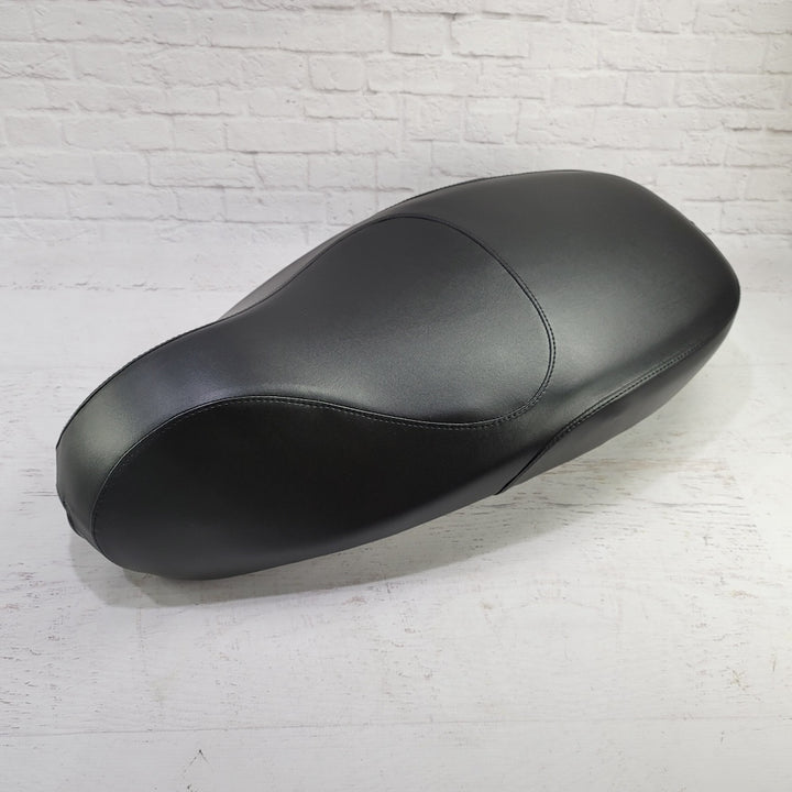 Vespa Sprint / Primavera Classic Black Seat Cover