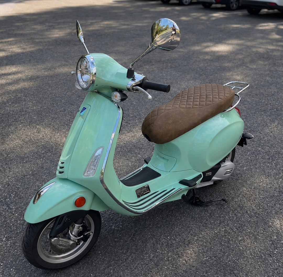 Vespa Sprint / Primavera Driftwood Diamond Seat Cover