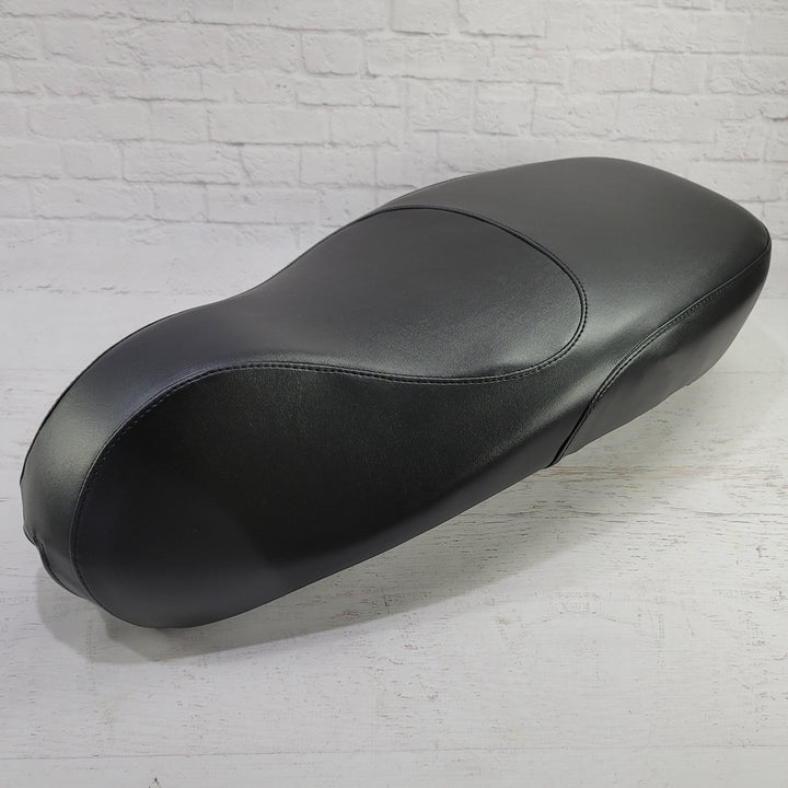 Vespa Sprint / Primavera Classic Black Seat Cover