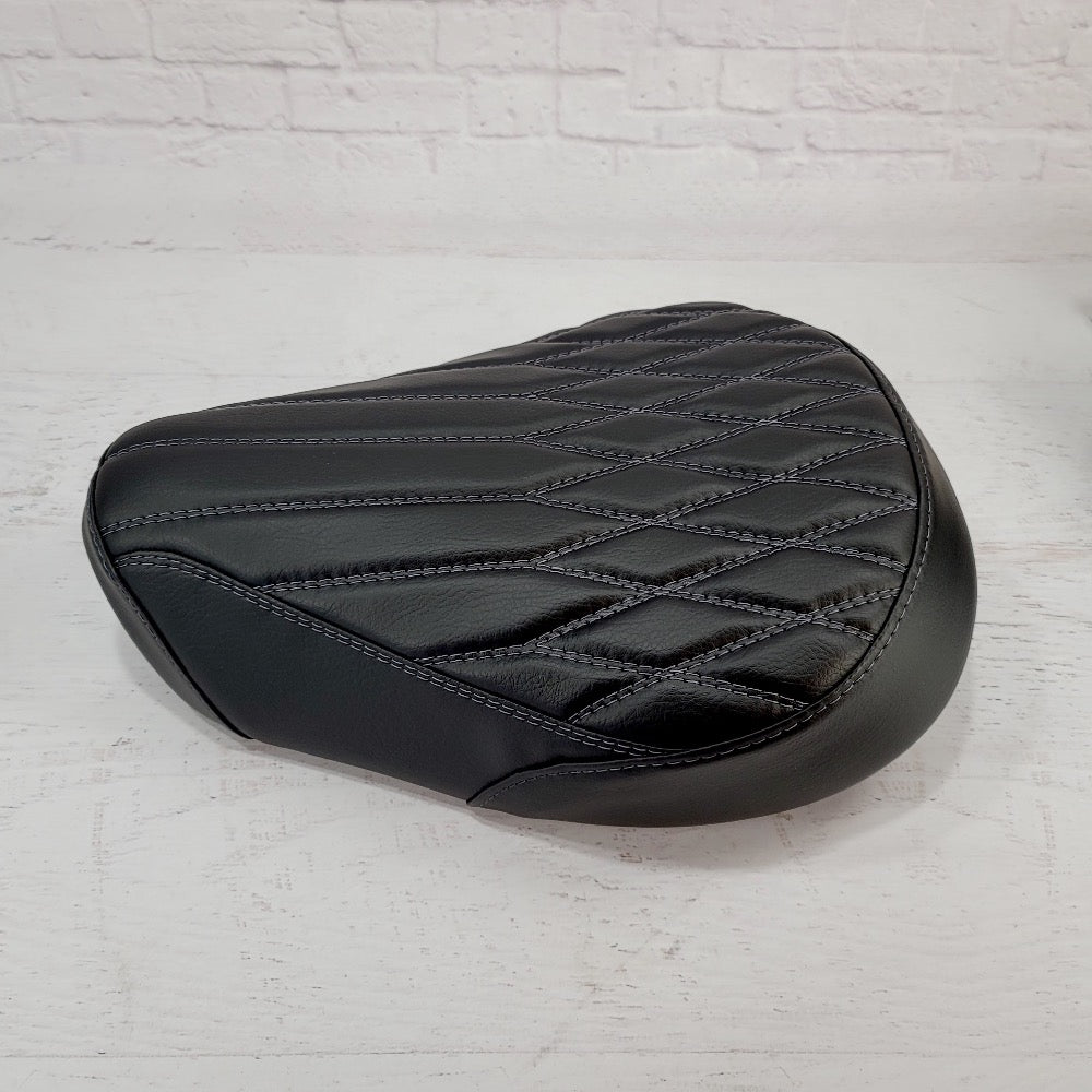 Honda Super Cub C 125 Black Diamond Pleat Seat Cover