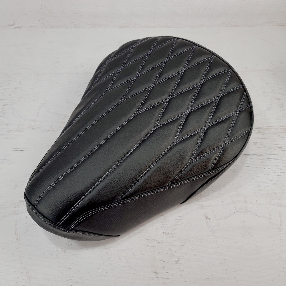 Honda Super Cub C 125 Black Diamond Pleat Seat Cover