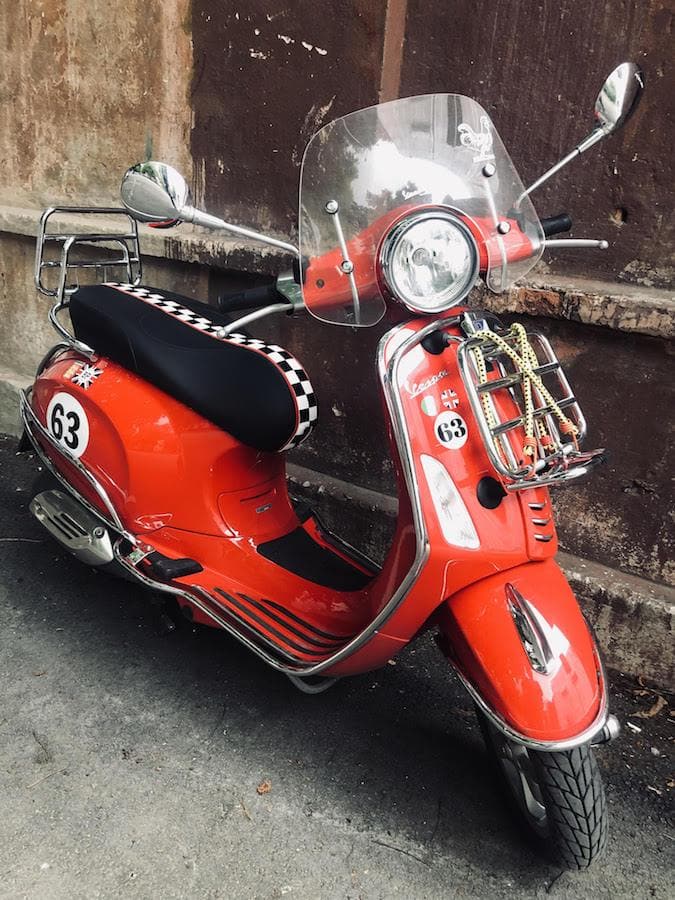 Vespa GTS Checkered Racing Stripe Seat Cover