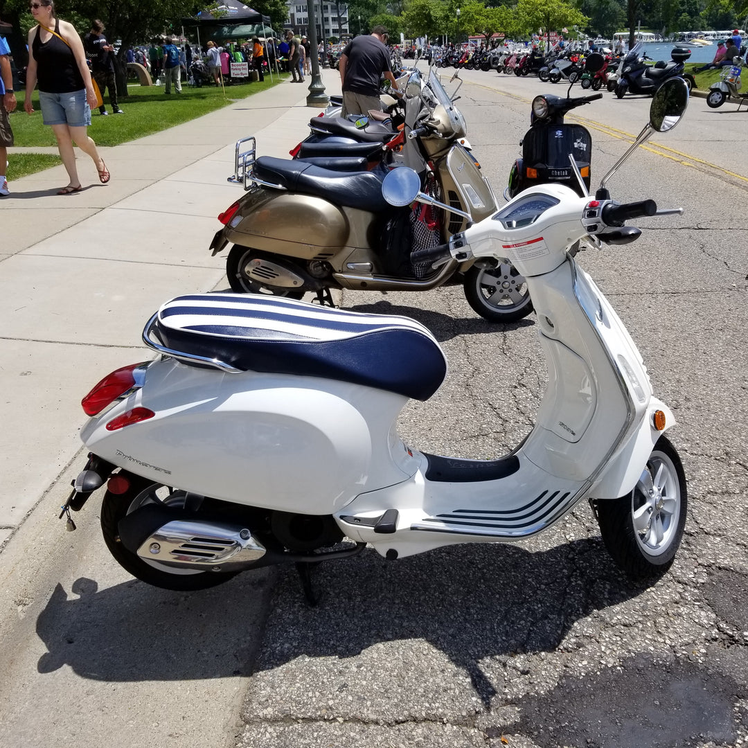 Vespa Sprint / Primavera Yacht Club Stripes Seat Cover